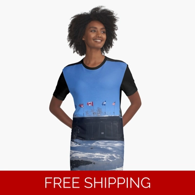 Le Studio Graphic T-Shirt Dress Building Winter 2020